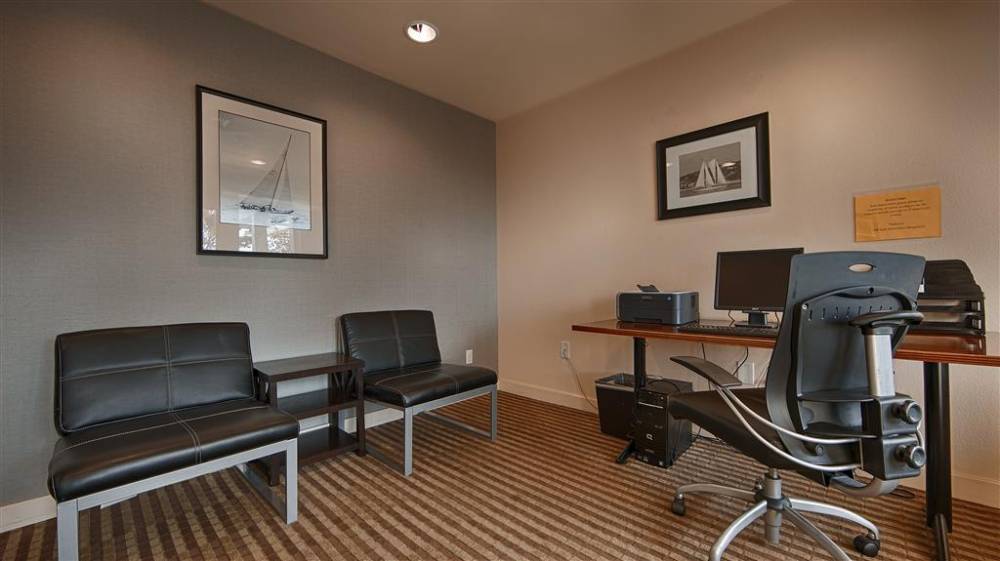 Best Western Yacht Harbor Hotel 6