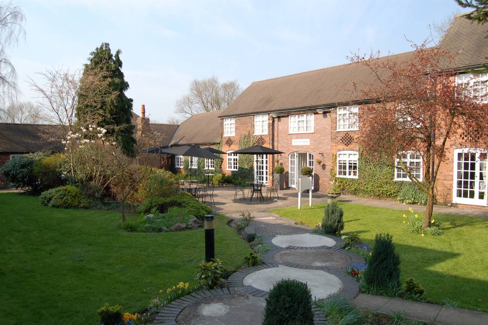 Brook Marston Farm Hotel - Hs2 3