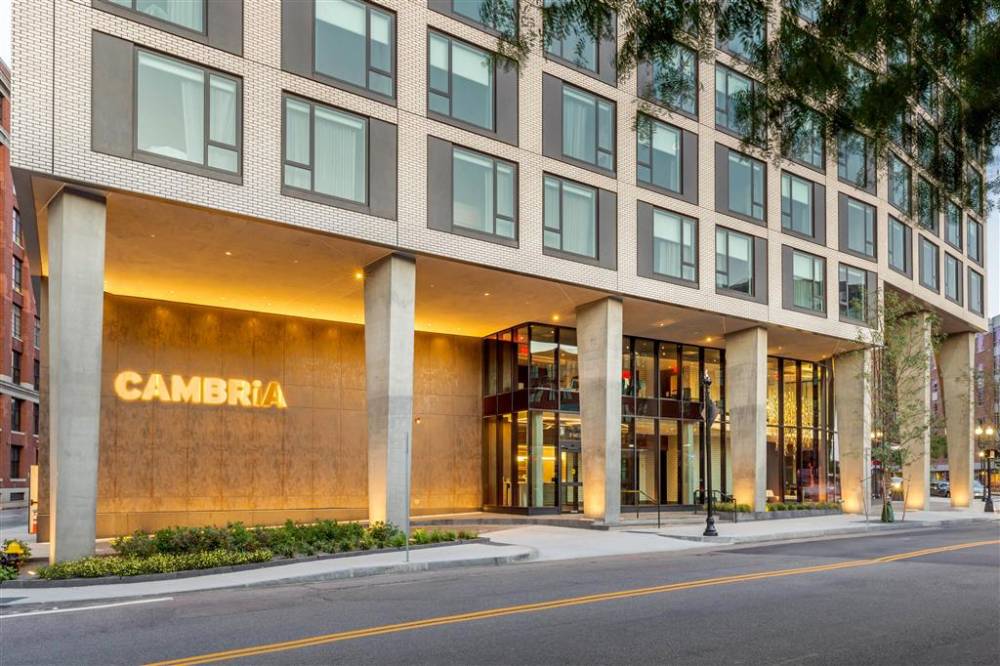 Cambria Hotel Boston Downtown 2