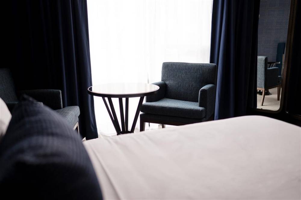 Cambria Hotel Boston Somerville 8