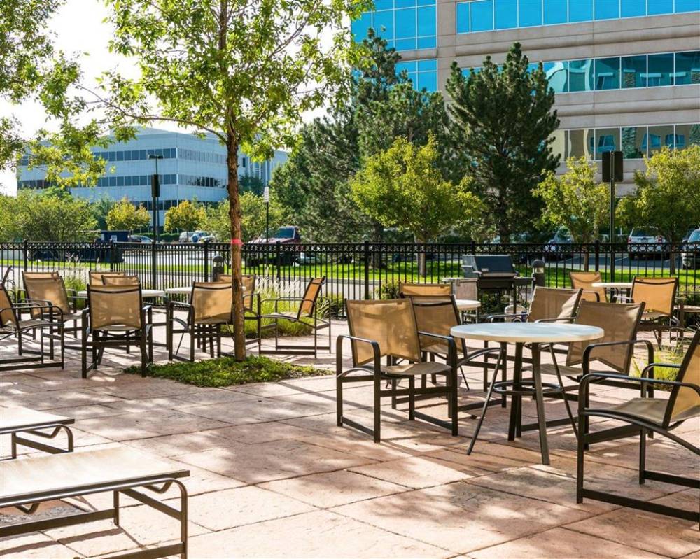 Cambria Hotel Denver Airport 10