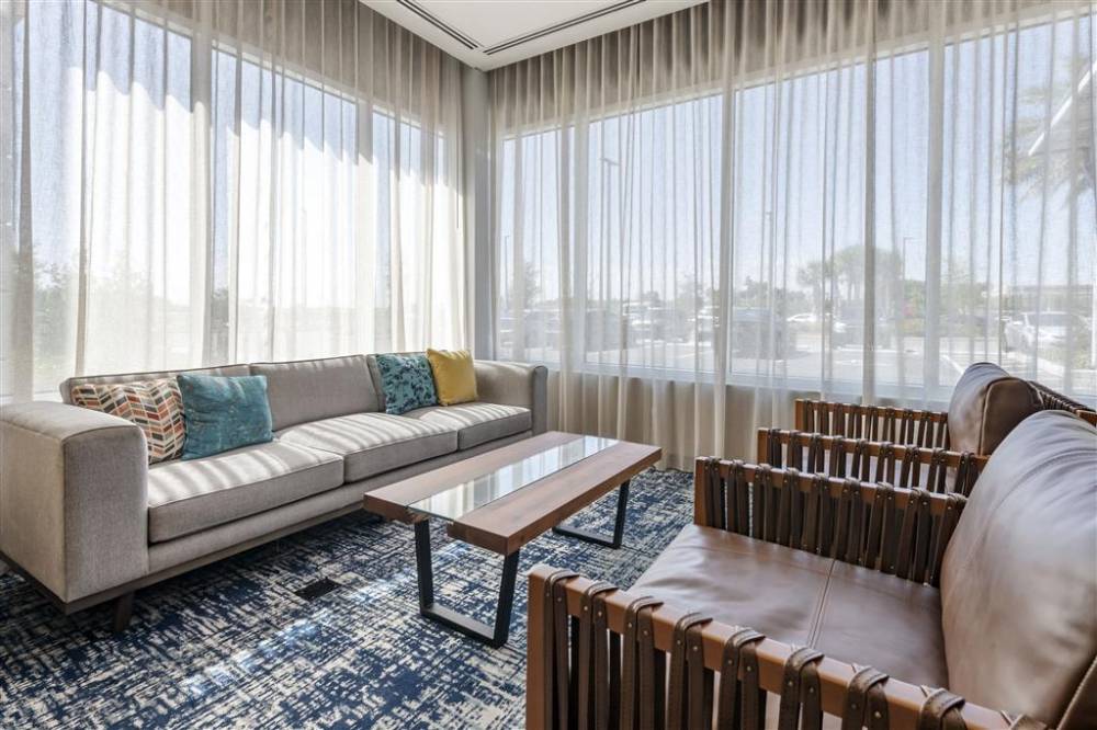 Cambria Hotel Orlando Airport 5