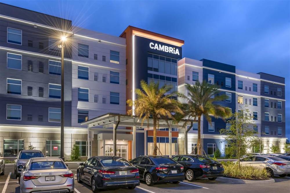 Cambria Hotel Orlando Airport 2