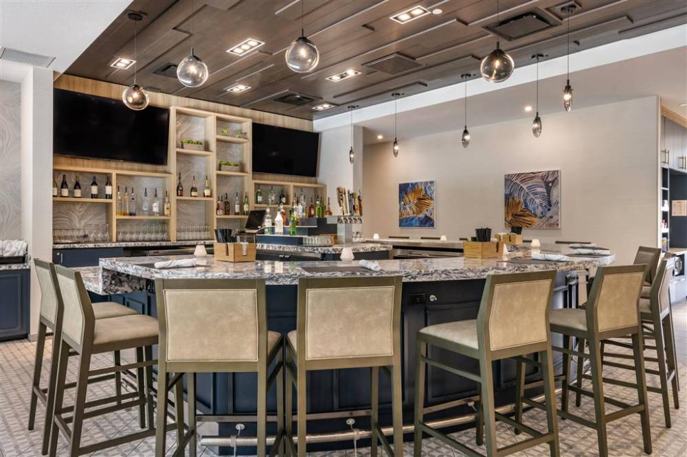 Cambria Hotel Orlando Airport 7