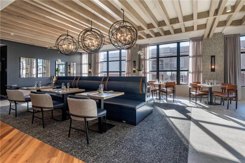 Cambria Hotel Portland Downtown Old Port 9