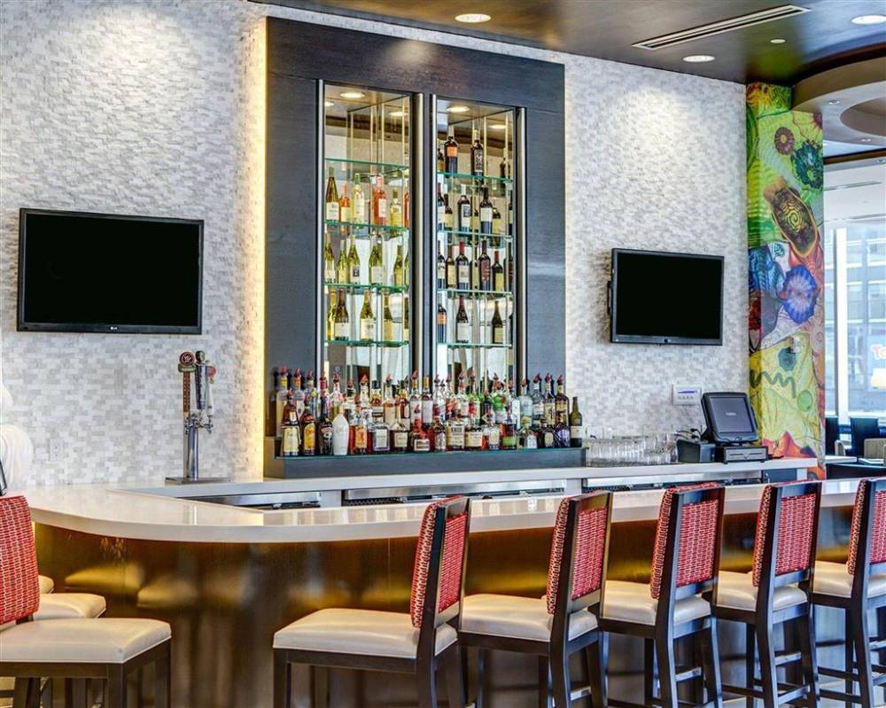 Cambria Hotel White Plains 8