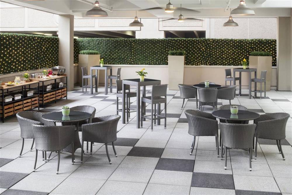 Cambria Hotel White Plains 3