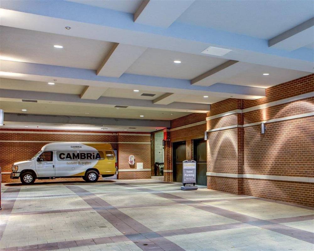 Cambria Hotel White Plains 2