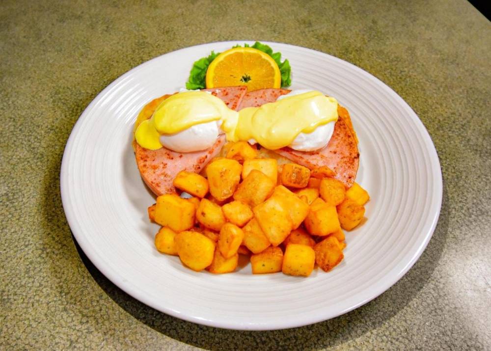 Canad Inns Club Regent Casino Hotel 3