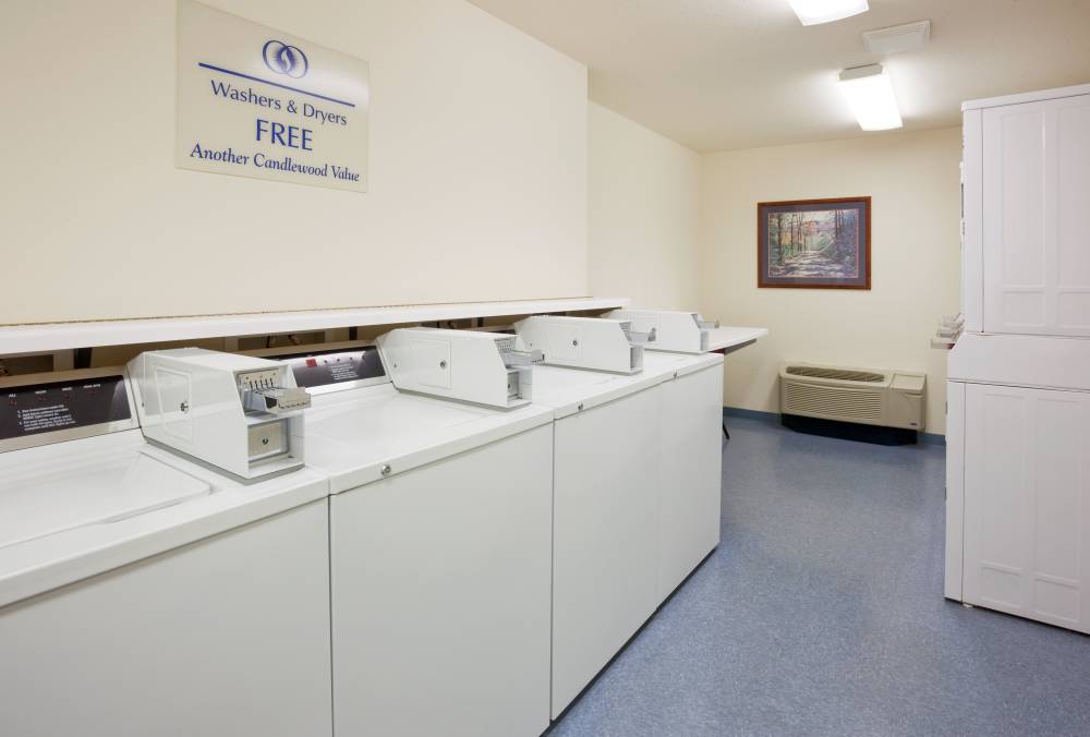 Candlewood Suites Appleton 3