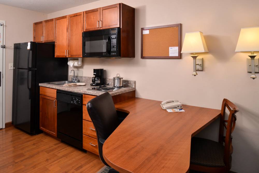 Candlewood Suites Meridian 3