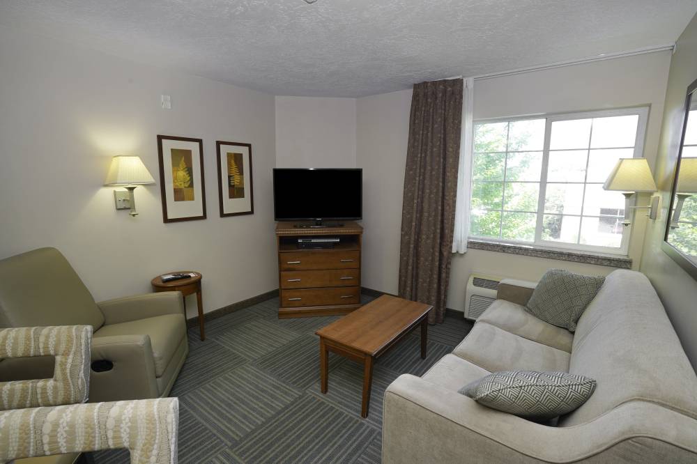 Candlewood Suites Meridian 17