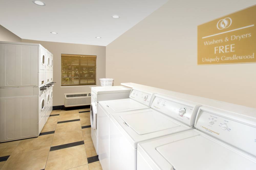 Candlewood Suites Richmond S 2
