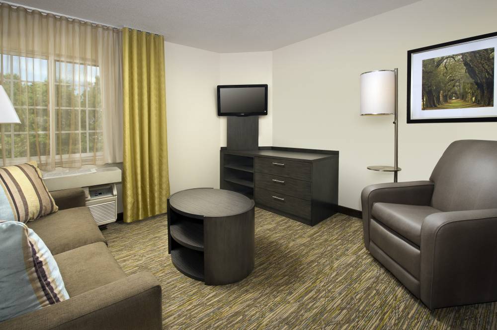 Candlewood Suites Richmond S 5