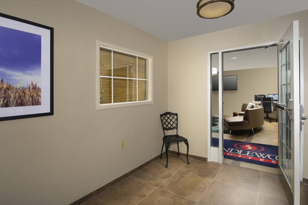 Candlewood Suites Richmond S 10