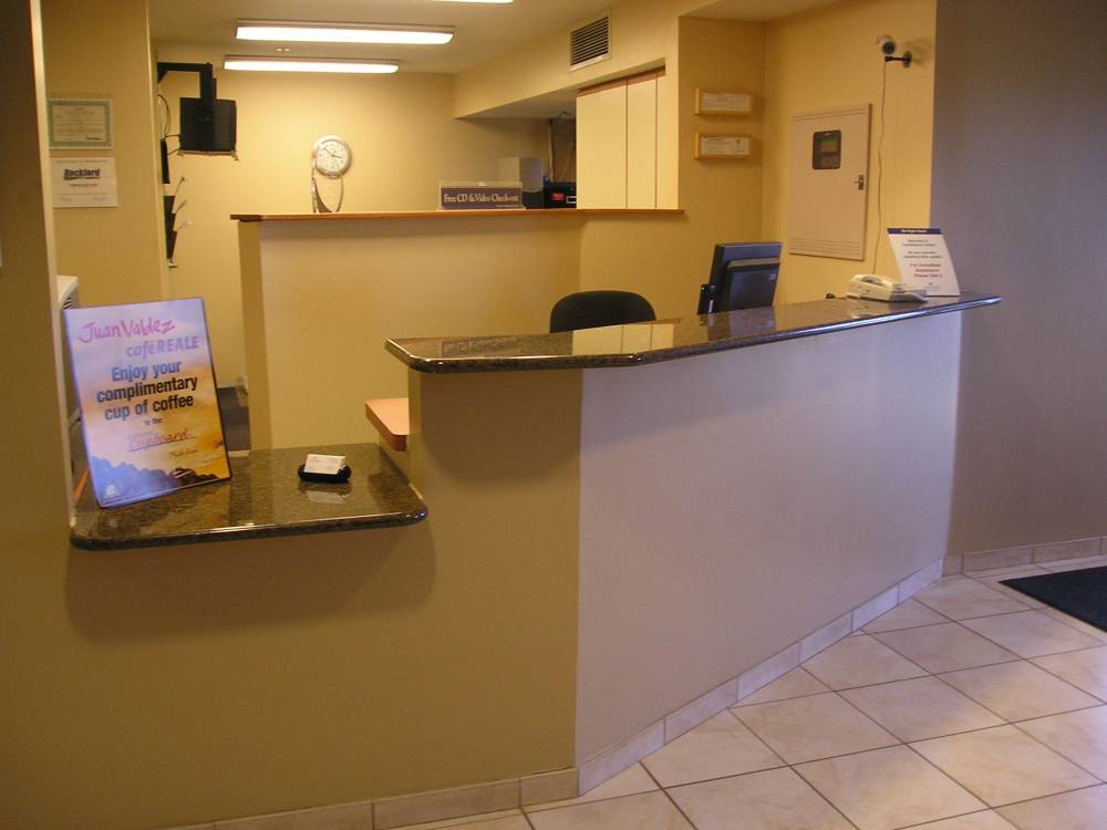 Candlewood Suites Rockford 5