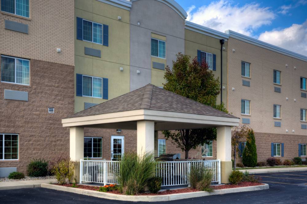 Candlewood Suites 4