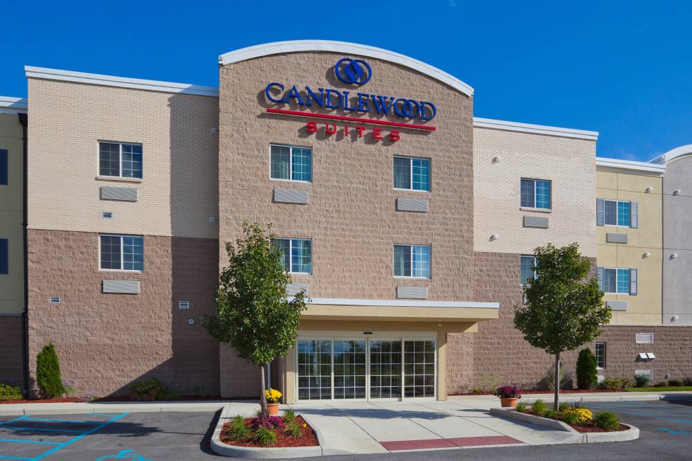 Candlewood Suites 10
