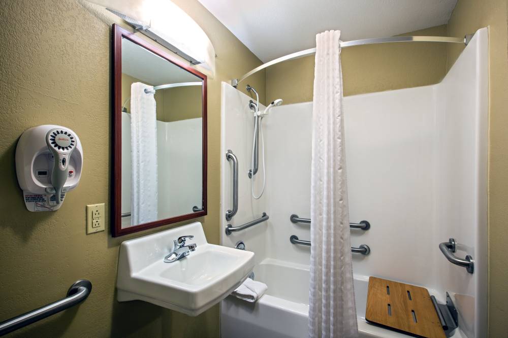 Candlewood Suites 3