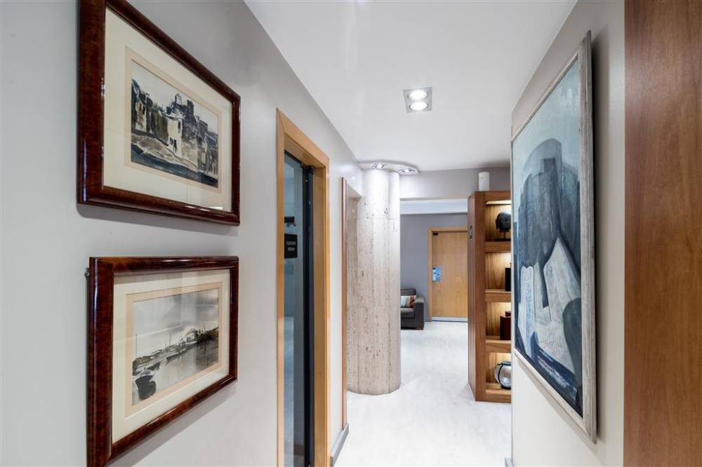 Catalonia Castellnou Hotel 4