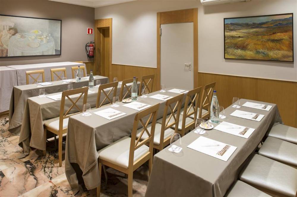 Catalonia Castellnou Hotel 2