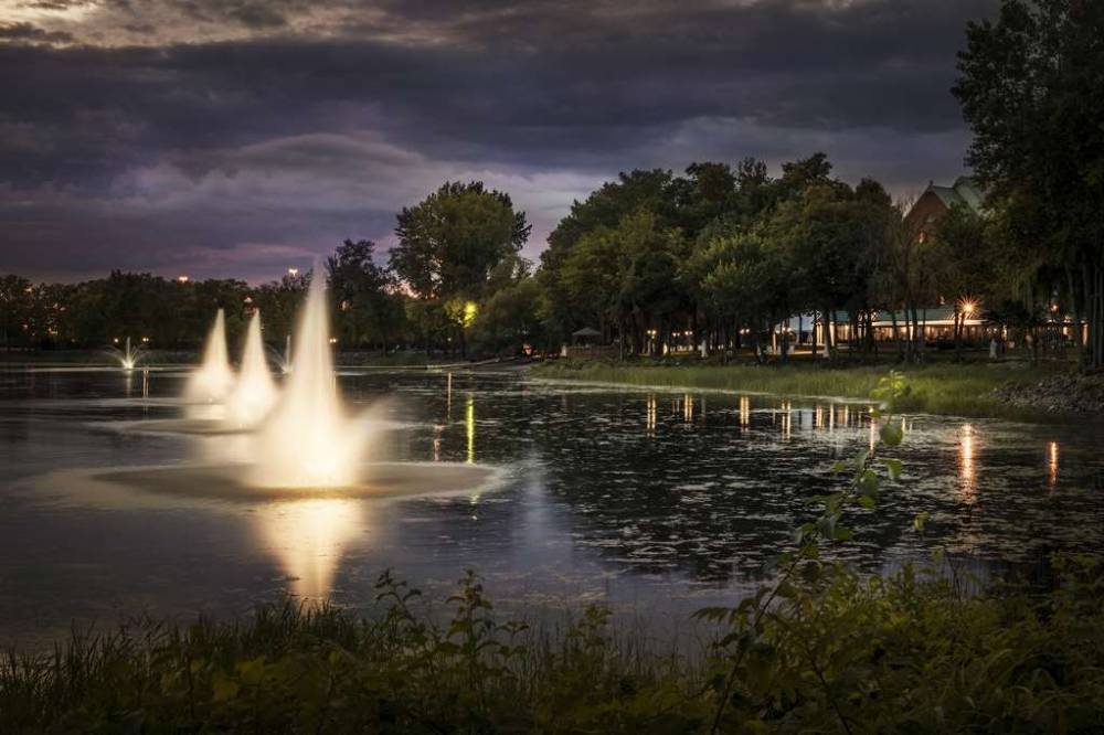 Chateau Vaudreuil Hotel And Suites 2