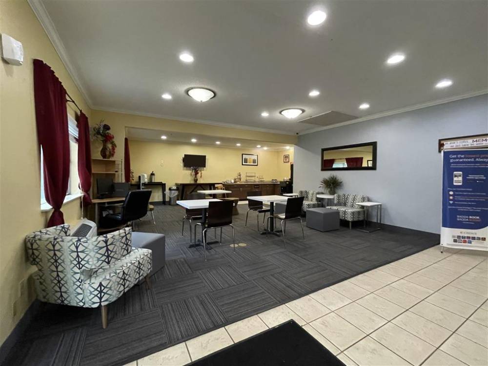 Clarion Inn Fairborn 2