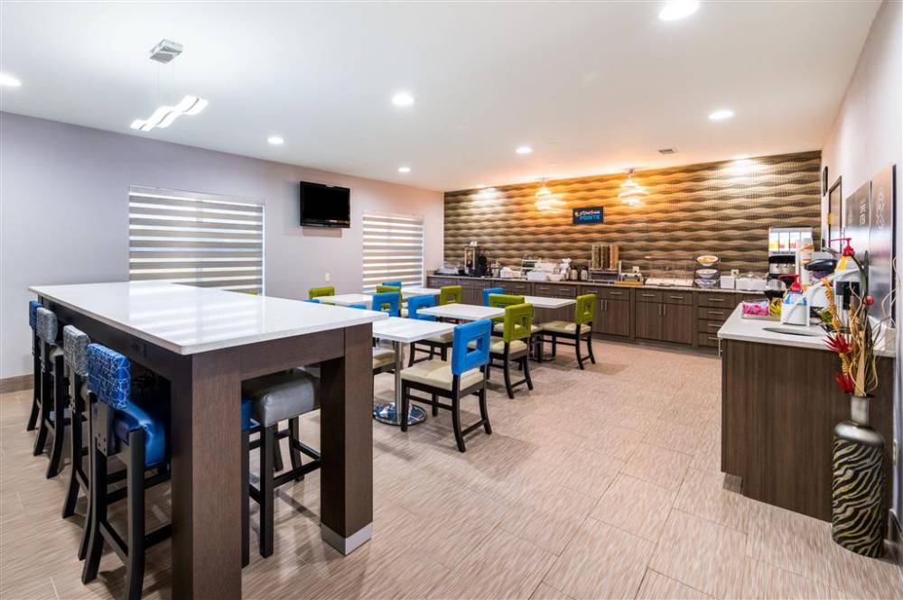 Clarion Pointe Madison-huntsville 8