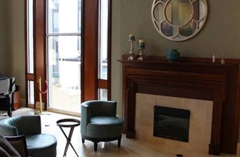 Clayton Plaza Hotel 4