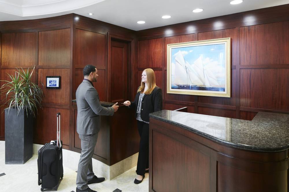 Club Quarters Hotel In Boston 5