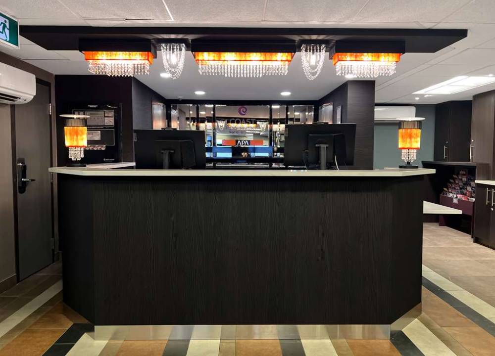 Coast Calgary Downtown Hotel And Suites By Apa 4
