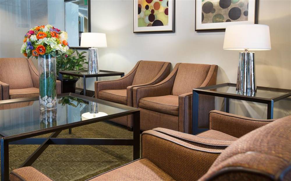 Coast Gateway Hotel 4