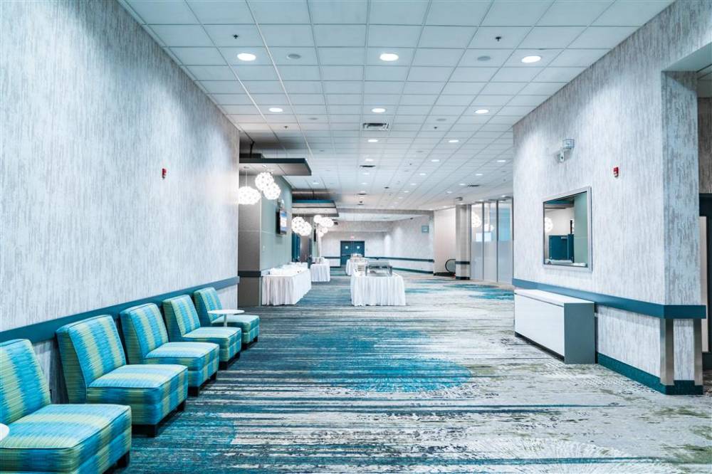 Coast Langley City Hotel And Convention Centre 2