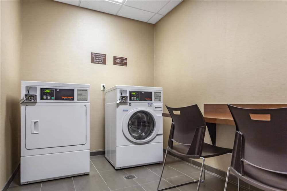 Comfort Inn And Suites Avera Southwest 4