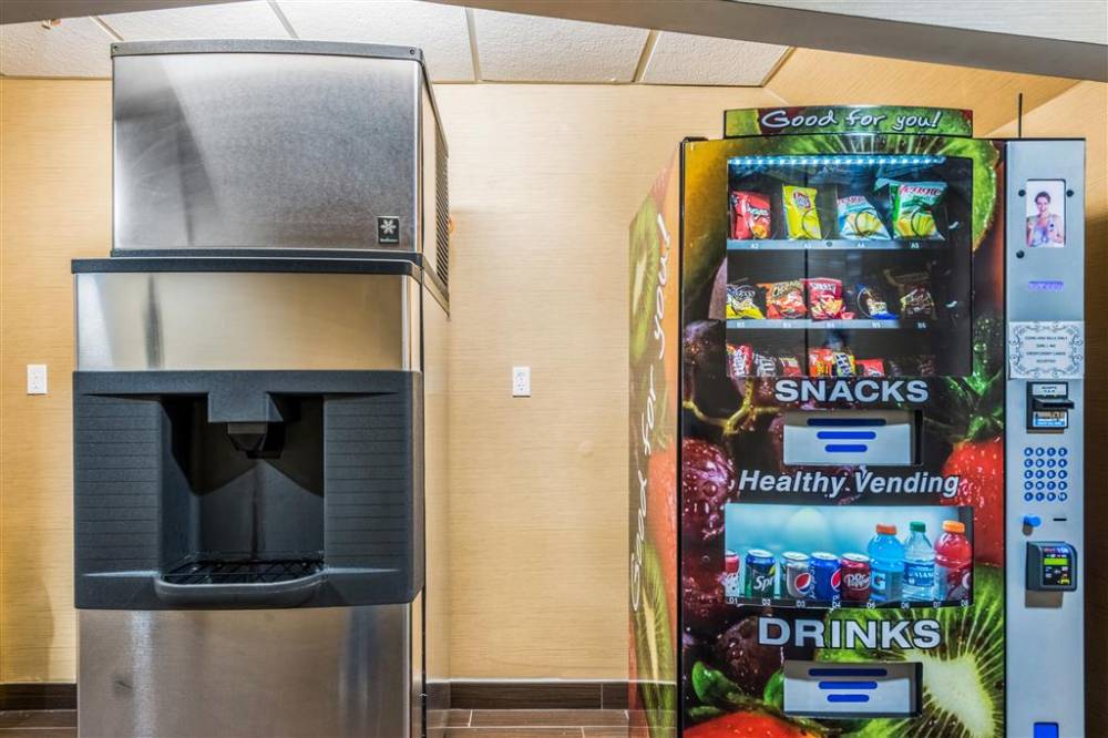 Comfort Inn And Suites Dayton North 2