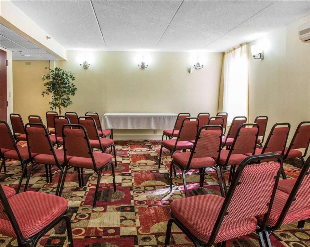 Comfort Inn And Suites East Hartford - H 2