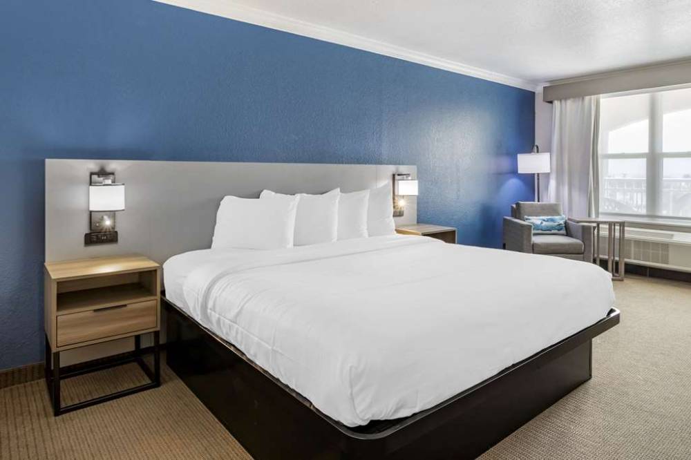 Comfort Inn And Suites Galveston Beach 8