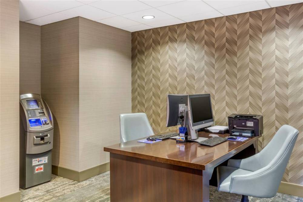 Comfort Inn And Suites Logan Internation 8