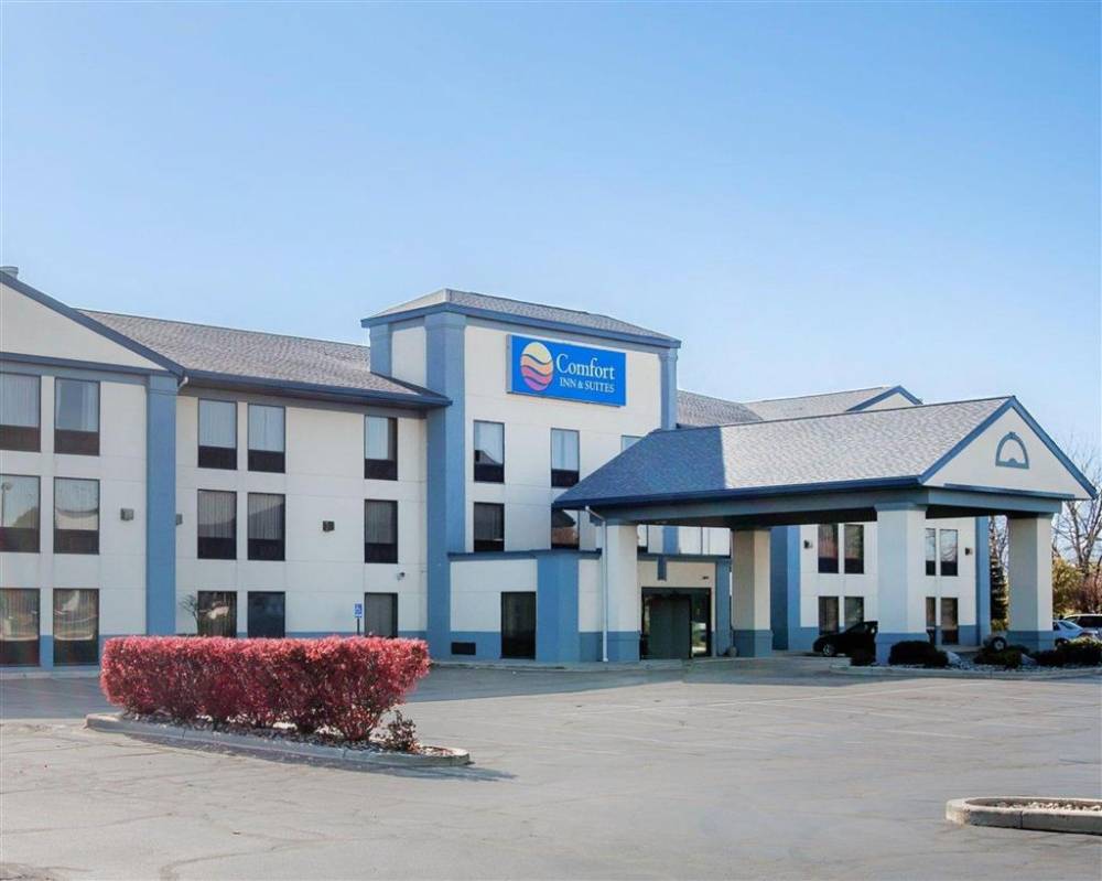 Comfort Inn And Suites Maumee - Toledo ( 2