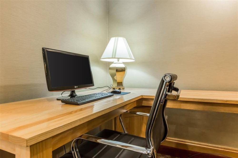 Comfort Inn And Suites Mishawaka-south B 5