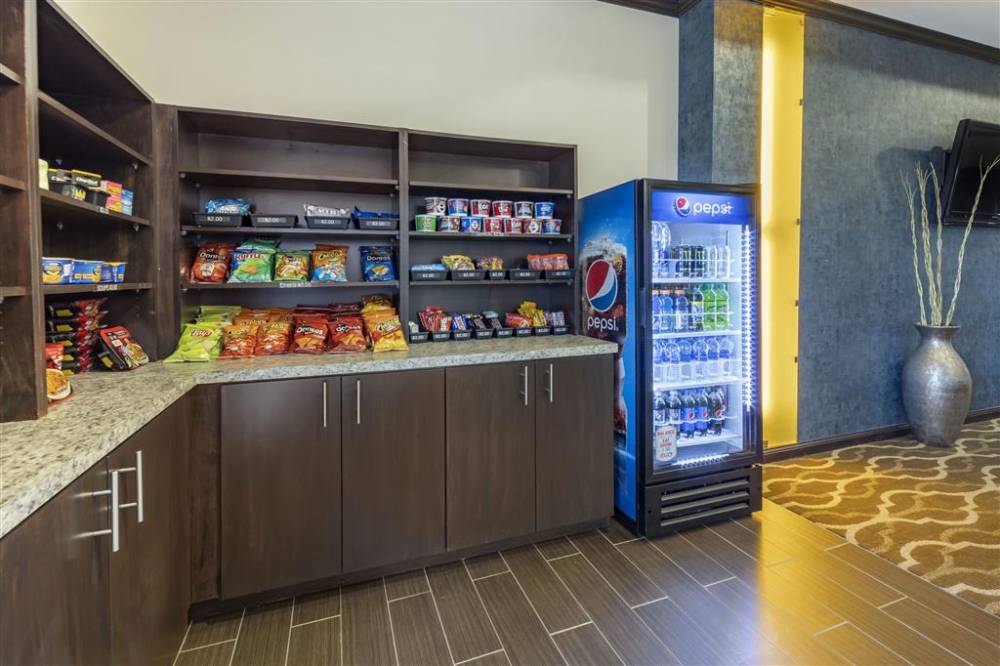 Comfort Inn And Suites Oklahoma City Wes 2