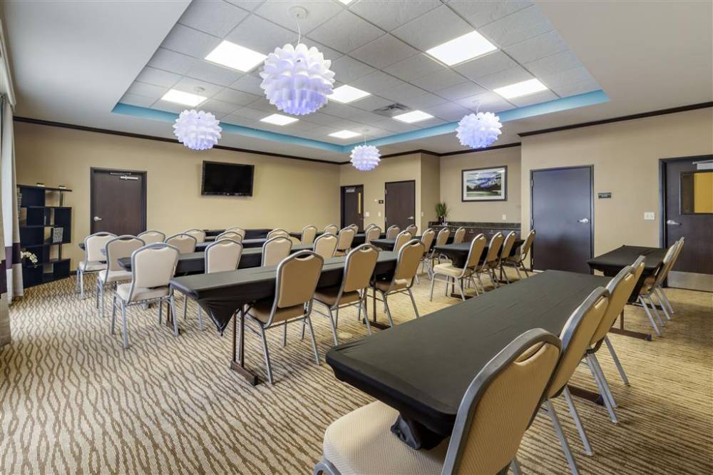 Comfort Inn And Suites Oklahoma City Wes 3