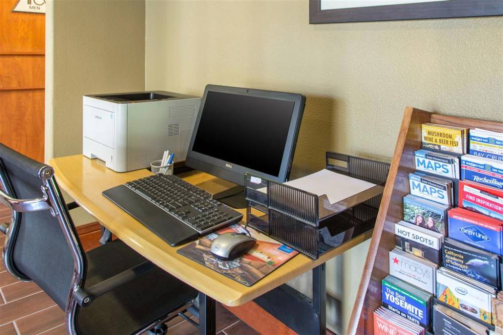 Comfort Inn And Suites San Francisco Air 6