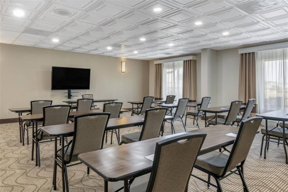 Comfort Inn And Suites Sanford 4