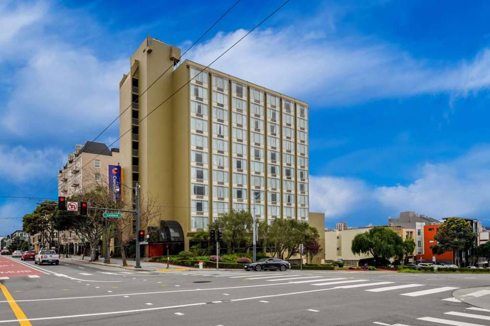 Comfort Inn By The Bay 2