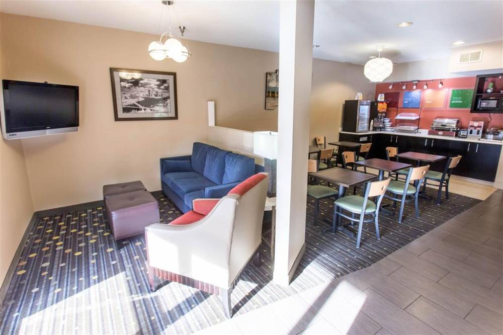 Comfort Inn 6
