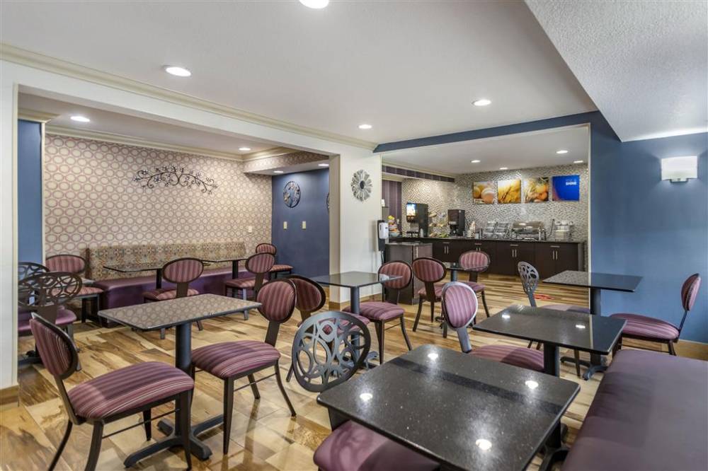 Comfort Inn Midtown 7