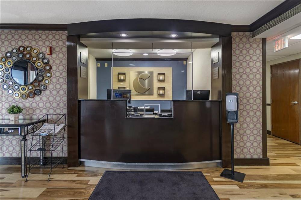 Comfort Inn Midtown 4