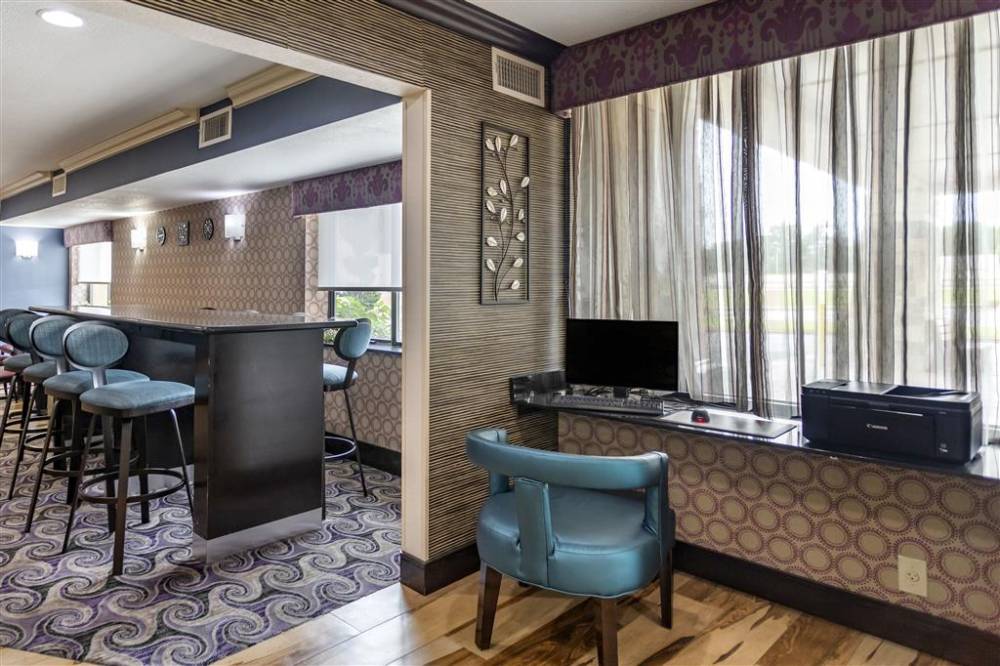 Comfort Inn Midtown 5