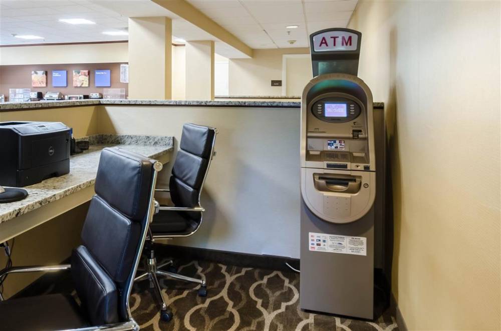 Comfort Inn Randolph - Boston 8